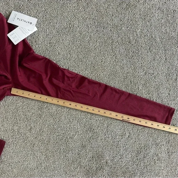 NWT Athleta Elation Shine Tight Red Shinmer Leggings Size Small - Picture 10 of 10